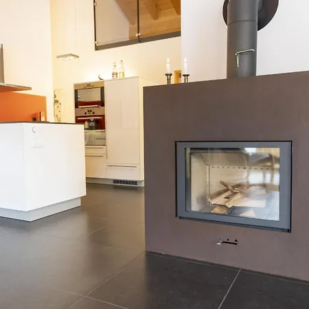 Chasa Capricornin Apartment