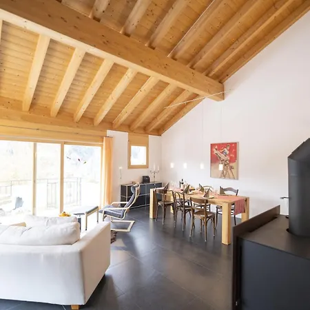 Chasa Capricornin Apartment